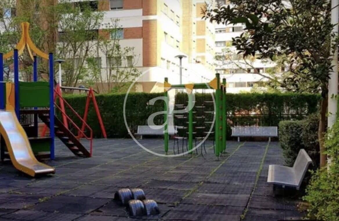 2 soverom Leilighet til leie i Valencia by med svømmebasseng - € 1 950 (Ref: 9876507)