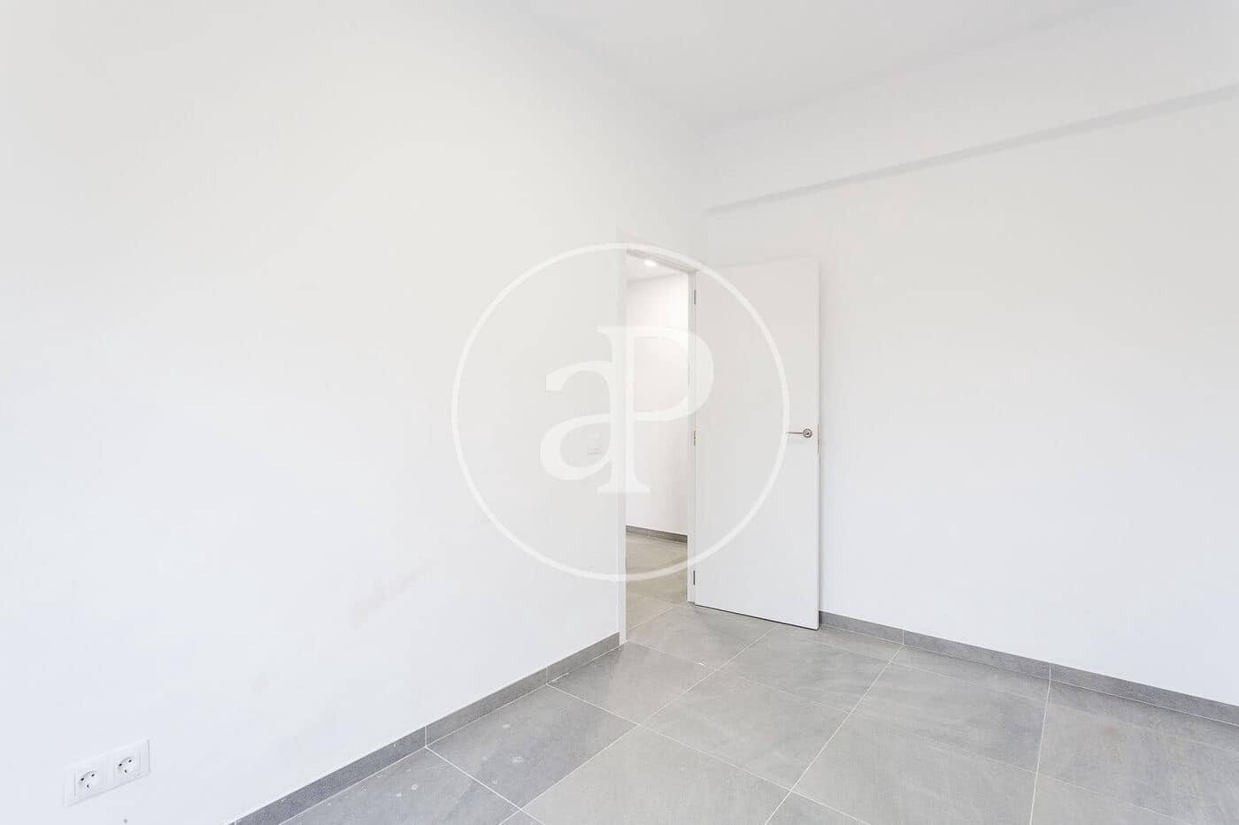 3 soveværelse Lejlighed til leje i Valencia by - € 1.200 (Ref: 9876509)