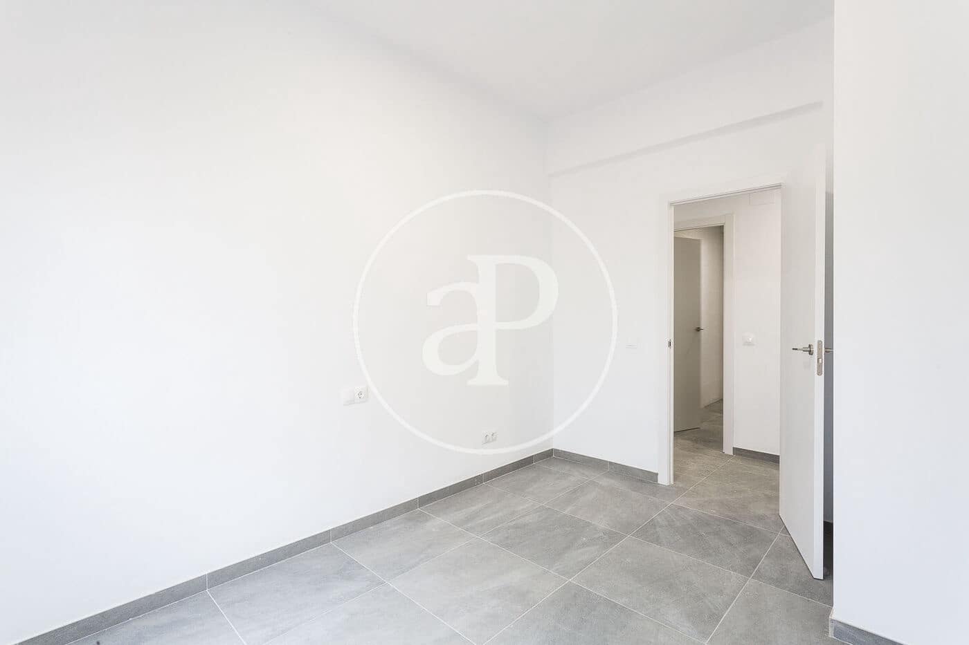 3 soveværelse Lejlighed til leje i Valencia by - € 1.200 (Ref: 9876509)