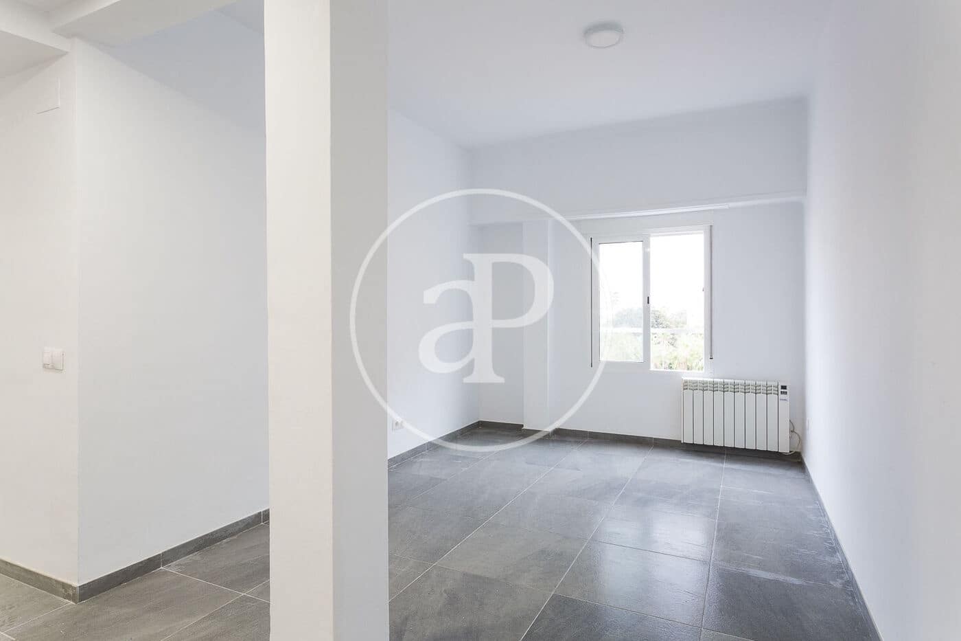 3 soveværelse Lejlighed til leje i Valencia by - € 1.200 (Ref: 9876509)