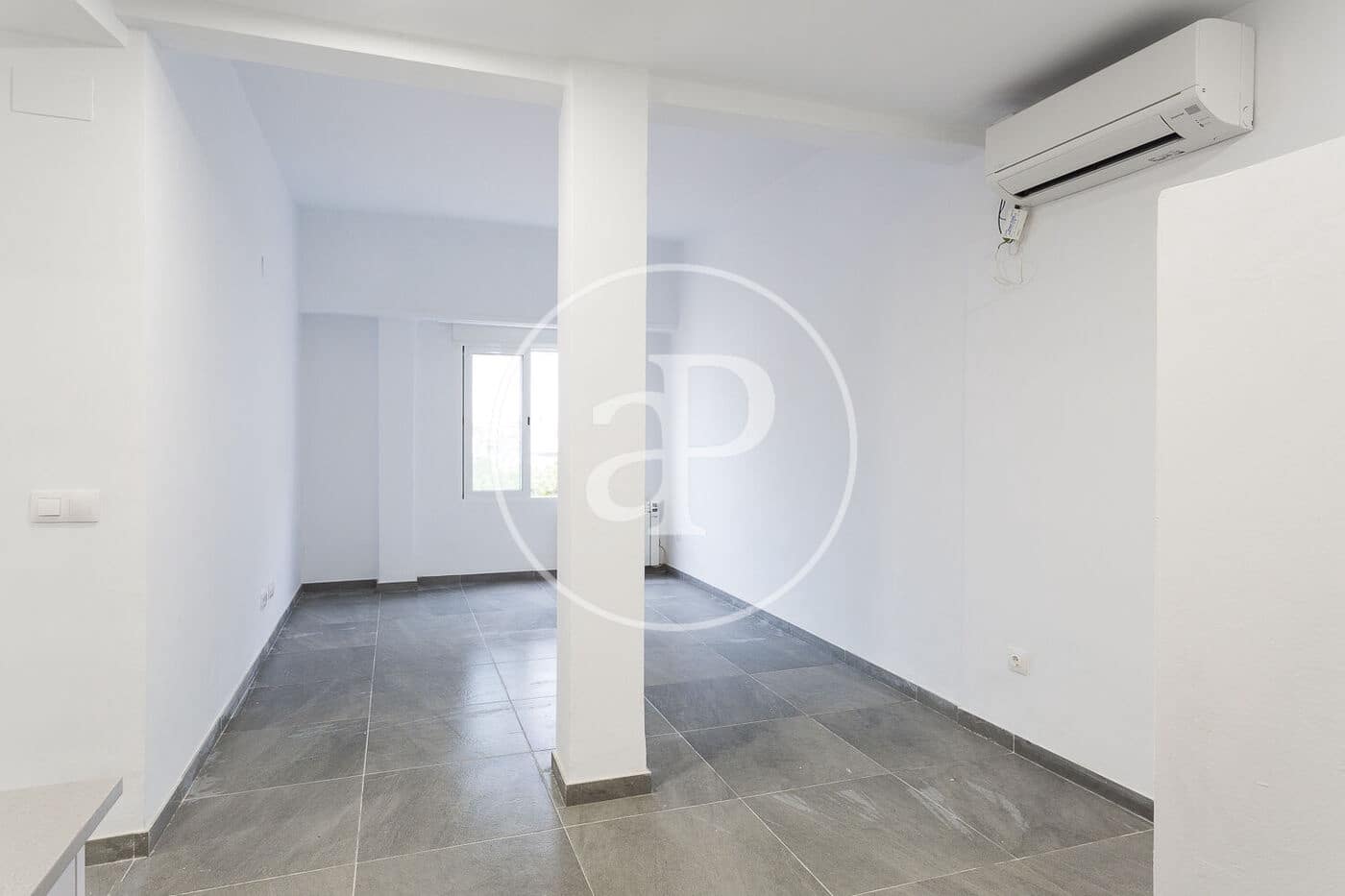 3 soveværelse Lejlighed til leje i Valencia by - € 1.200 (Ref: 9876509)