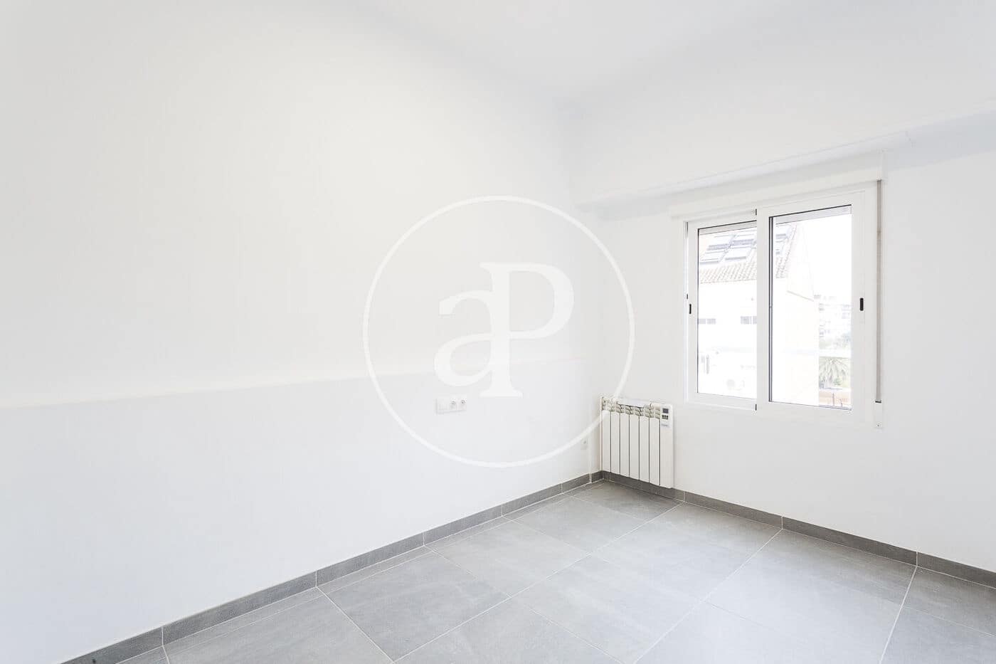 3 soveværelse Lejlighed til leje i Valencia by - € 1.200 (Ref: 9876509)