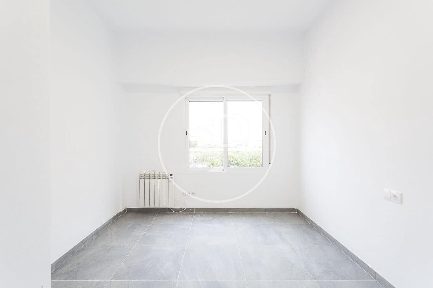 3 soveværelse Lejlighed til leje i Valencia by - € 1.200 (Ref: 9876509)