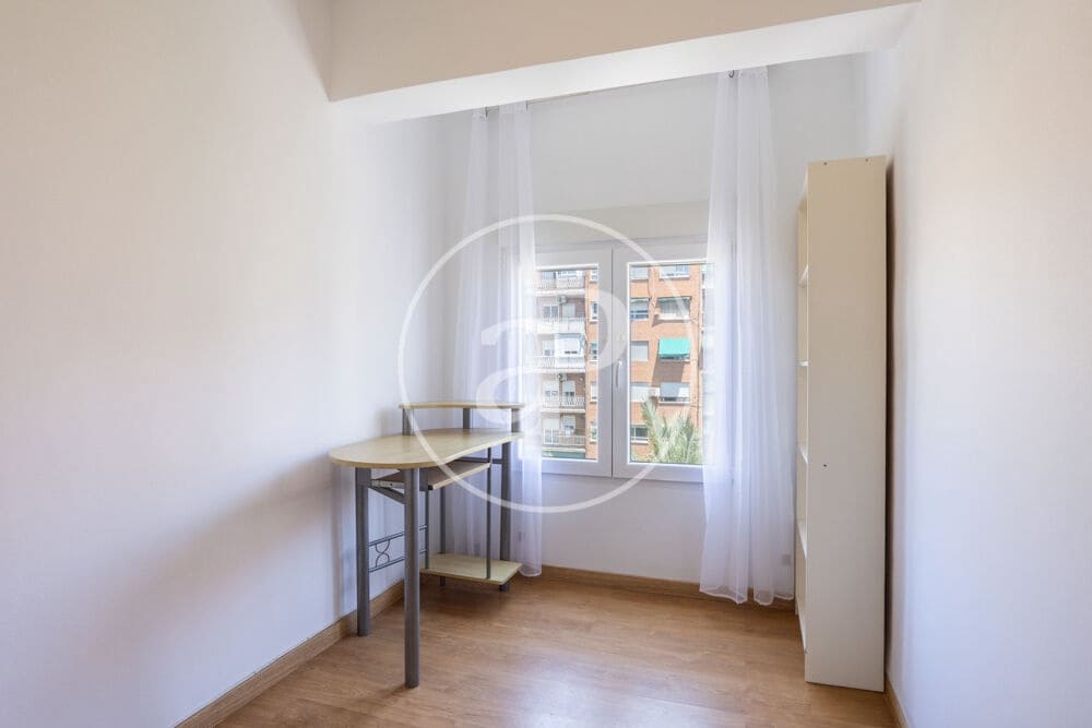 3 bedroom Apartment for rent in Valencia city - € 1,400 (Ref: 9876511)