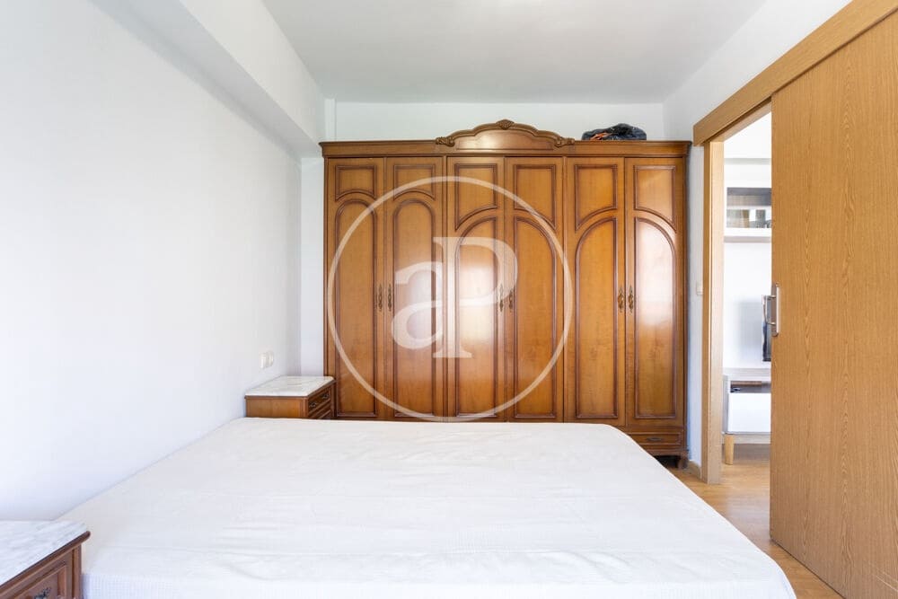 3 bedroom Apartment for rent in Valencia city - € 1,400 (Ref: 9876511)