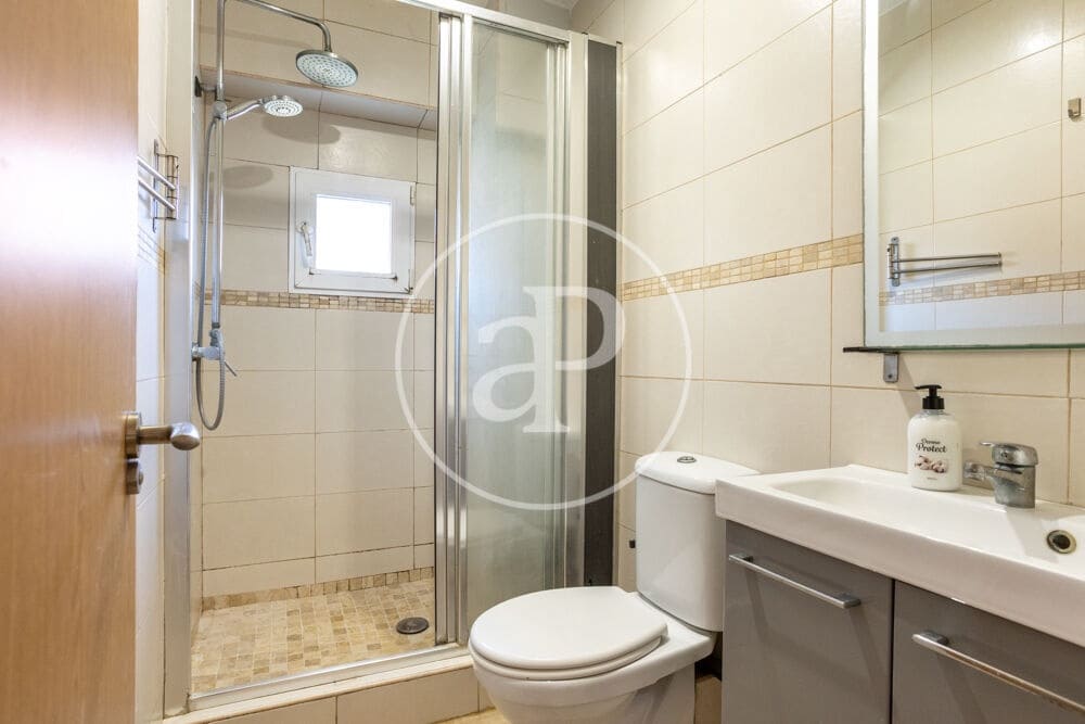 3 bedroom Apartment for rent in Valencia city - € 1,400 (Ref: 9876511)