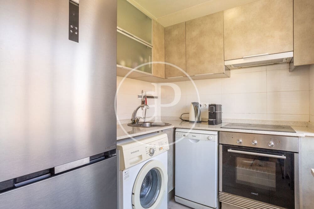 3 bedroom Apartment for rent in Valencia city - € 1,400 (Ref: 9876511)