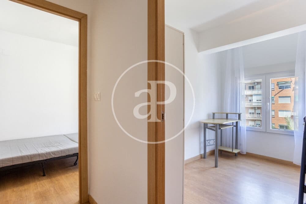 3 bedroom Apartment for rent in Valencia city - € 1,400 (Ref: 9876511)