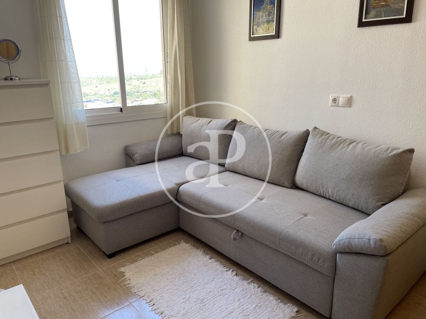3 quarto Apartamento para arrendar em Arenales del Sol com piscina - 2 990 € (Ref: 9876512)