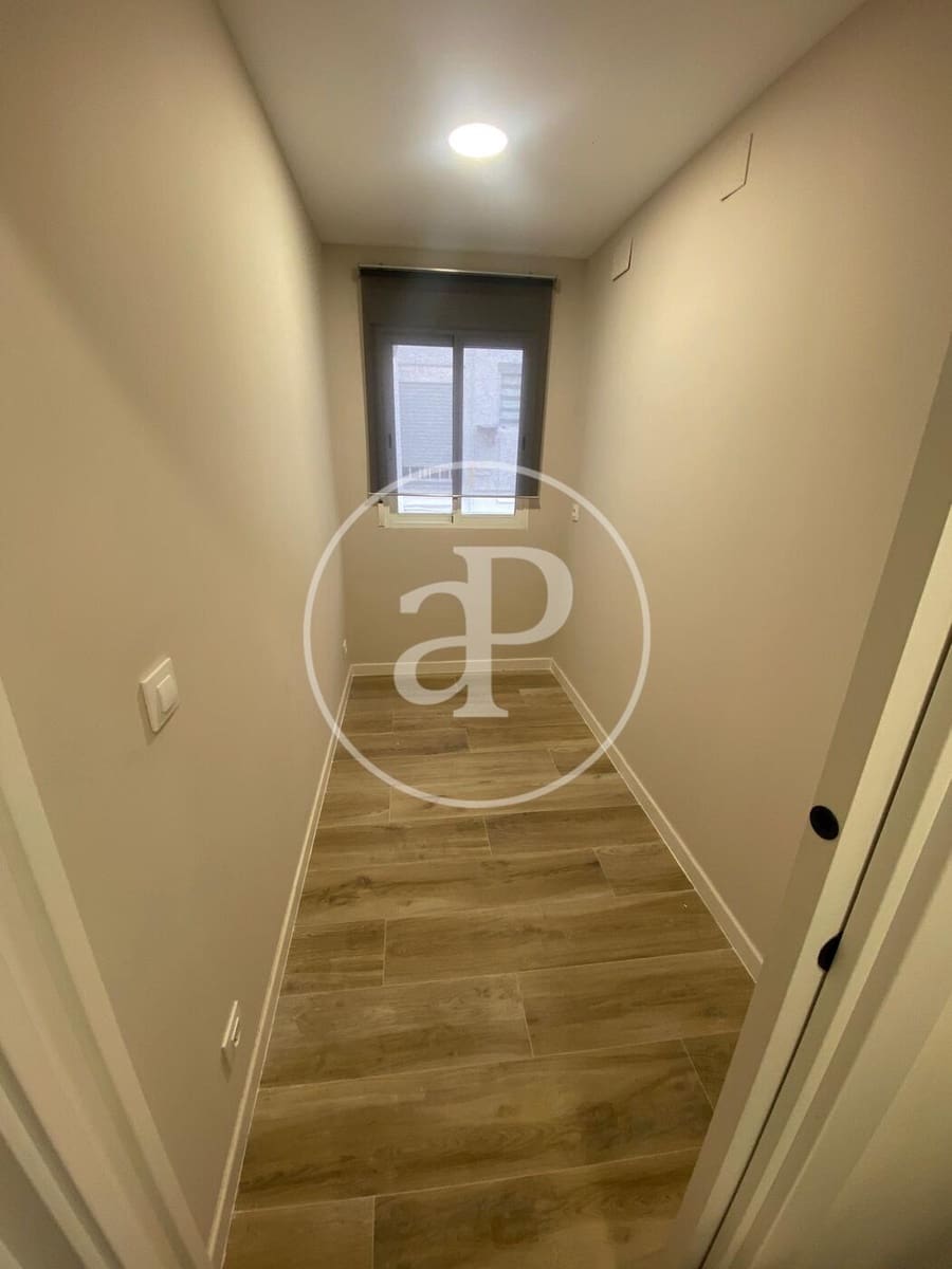 2 bedroom Apartment for rent in Paiporta - € 1,200 (Ref: 9878964)