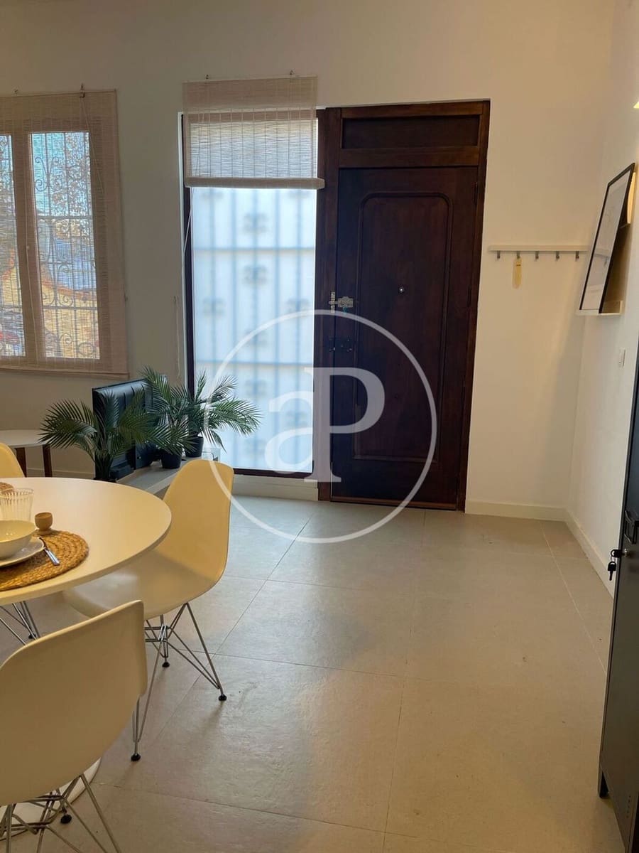 Appartement de 2 chambres à louer à Valence ville - 2 000 € (Ref: 9878965)