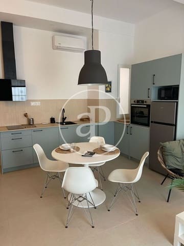 Appartement de 2 chambres à louer à Cabanyal-Canyamelar, Valence ville - 2 000 € (Ref: 9878965)
