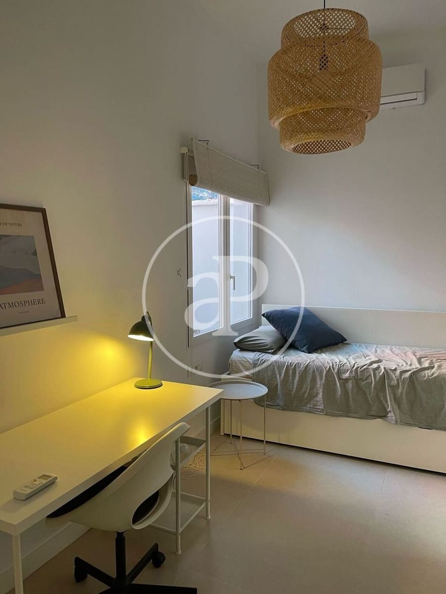 Appartement de 2 chambres à louer à Valence ville - 2 000 € (Ref: 9878965)