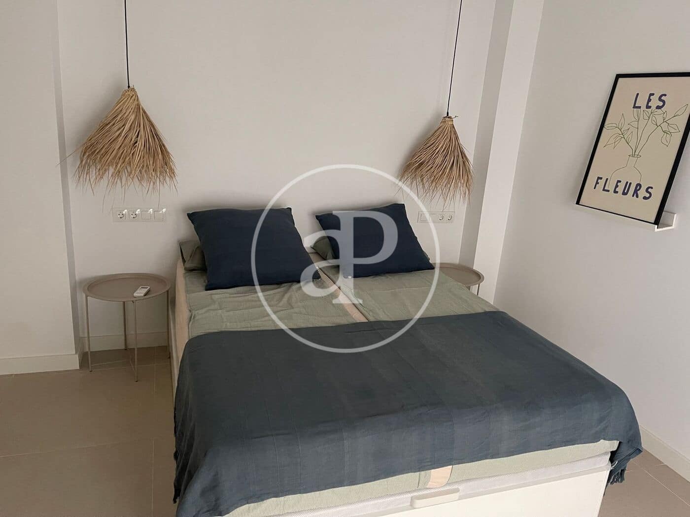 Appartement de 2 chambres à louer à Valence ville - 2 000 € (Ref: 9878965)