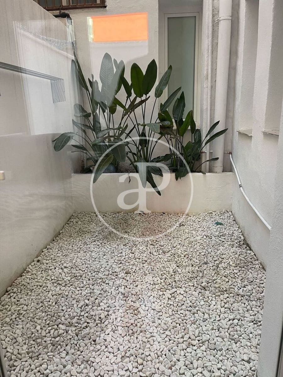 Appartement de 2 chambres à louer à Valence ville - 2 000 € (Ref: 9878965)