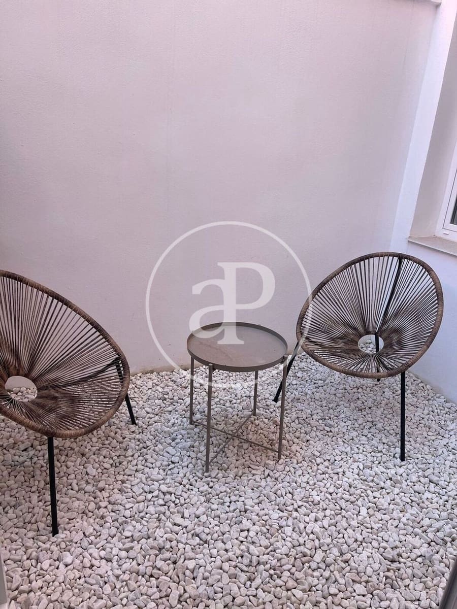 Appartement de 2 chambres à louer à Valence ville - 2 000 € (Ref: 9878965)