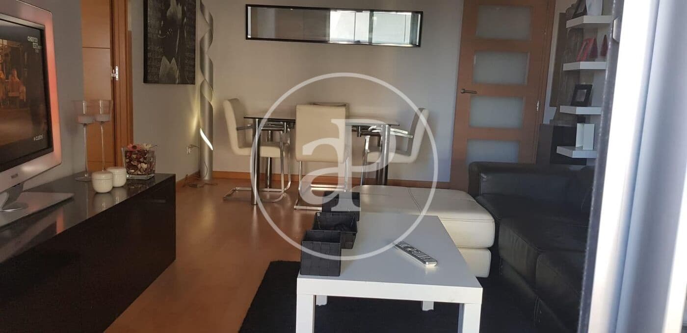 2 soverom Leilighet til leie i Valencia by med svømmebasseng garasje - € 1 600 (Ref: 9881995)