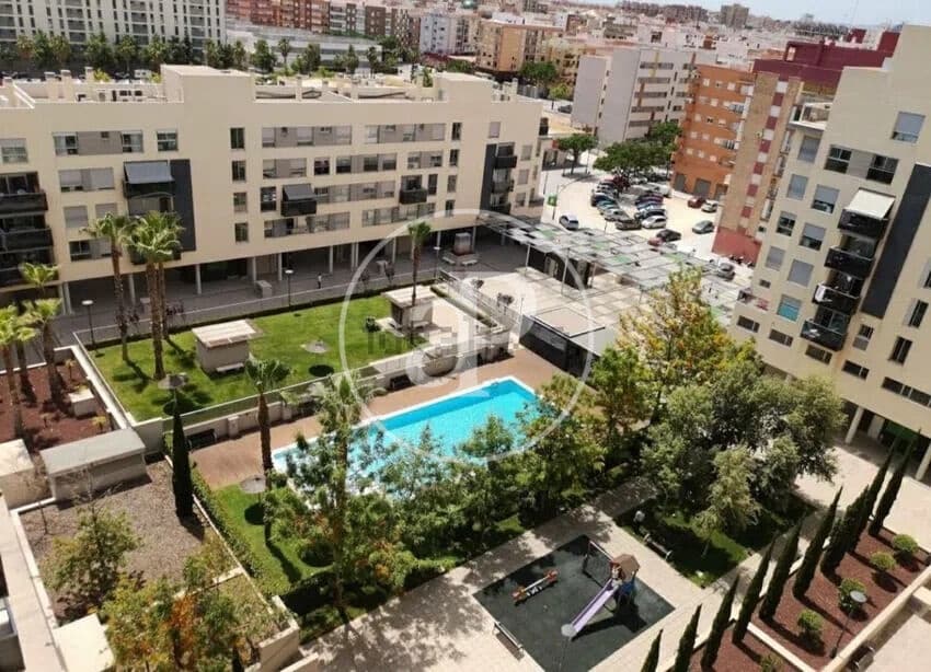 2 soverom Leilighet til leie i Valencia by med svømmebasseng garasje - € 1 600 (Ref: 9881995)