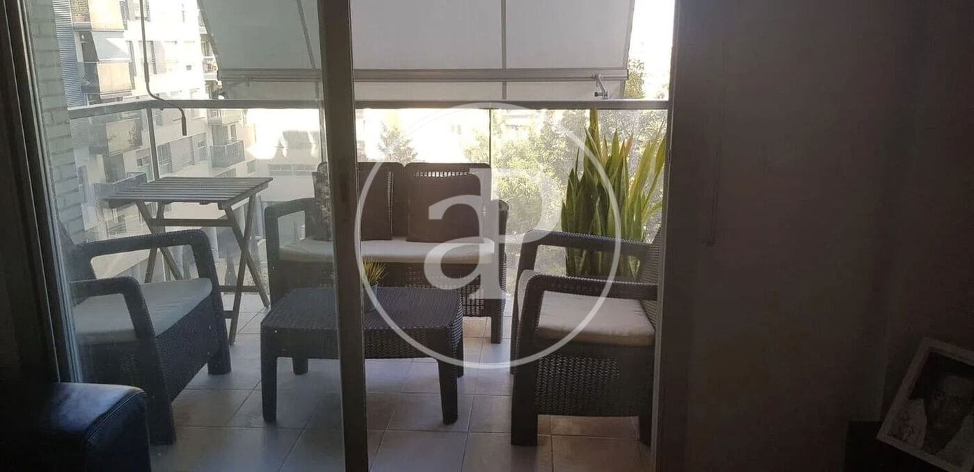 2 soverom Leilighet til leie i Valencia by med svømmebasseng garasje - € 1 600 (Ref: 9881995)