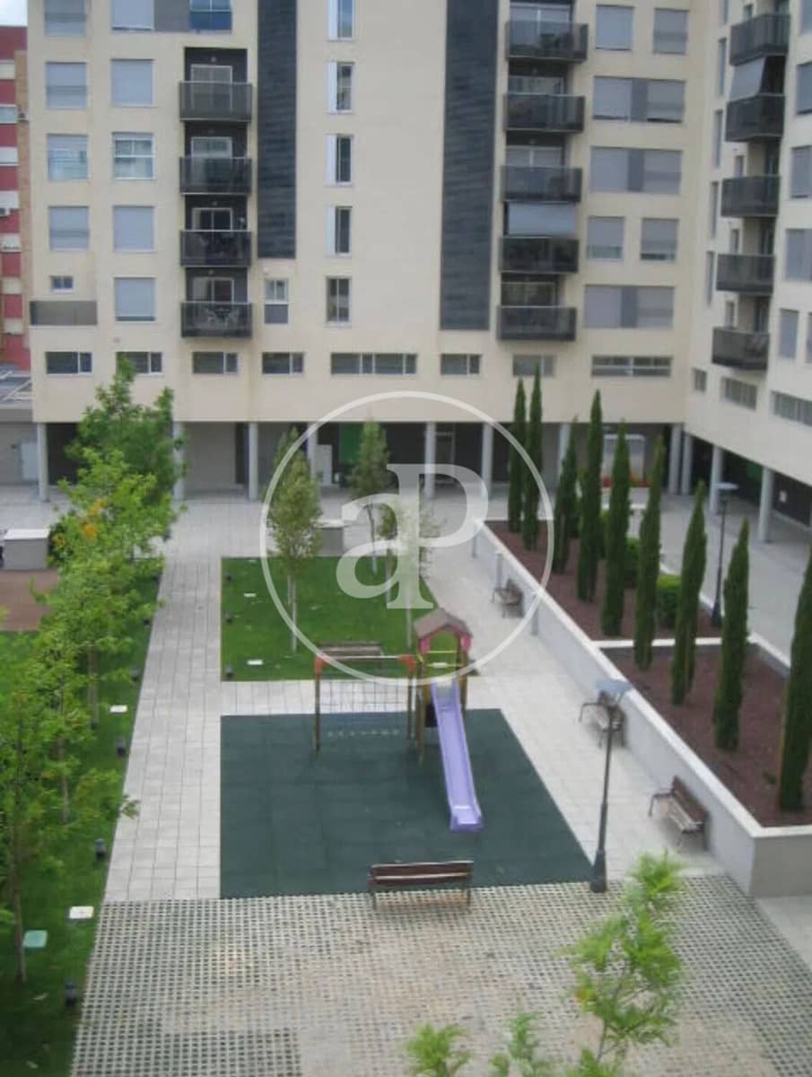 2 soverom Leilighet til leie i Valencia by med svømmebasseng garasje - € 1 600 (Ref: 9881995)