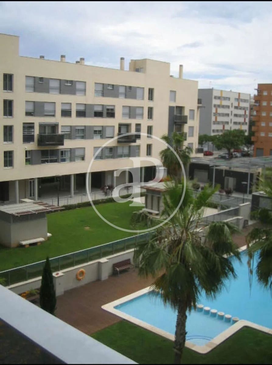 2 soverom Leilighet til leie i Valencia by med svømmebasseng garasje - € 1 600 (Ref: 9881995)