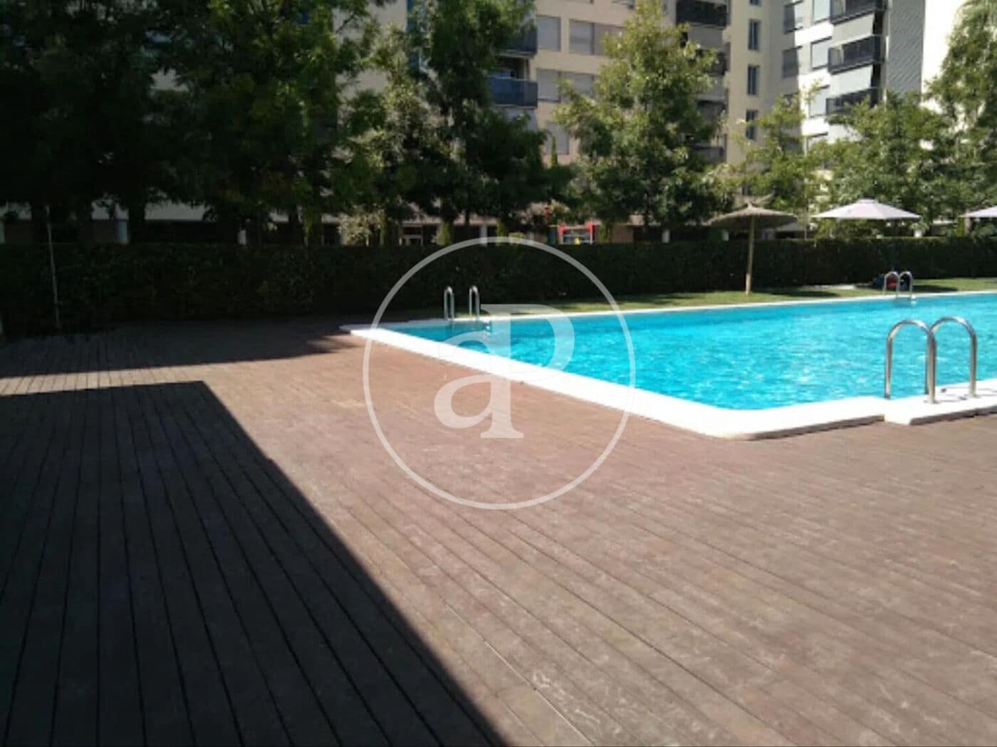 2 soverom Leilighet til leie i Valencia by med svømmebasseng garasje - € 1 600 (Ref: 9881995)