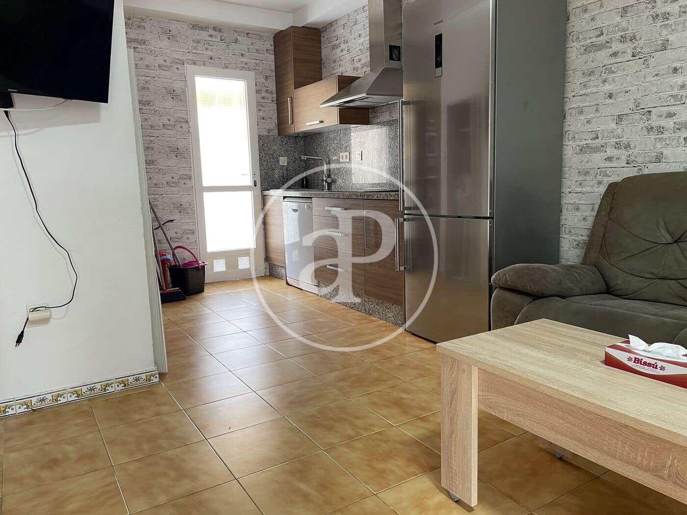 3 soveværelse Lejlighed til leje i Alicante by med garage - € 950 (Ref: 9884906)