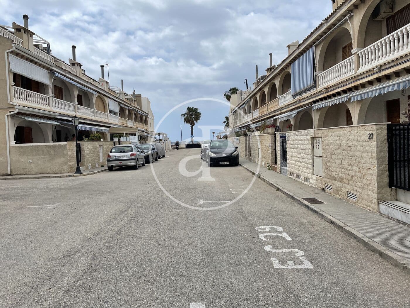 3 soveværelse Lejlighed til leje i Alicante by med garage - € 950 (Ref: 9884906)