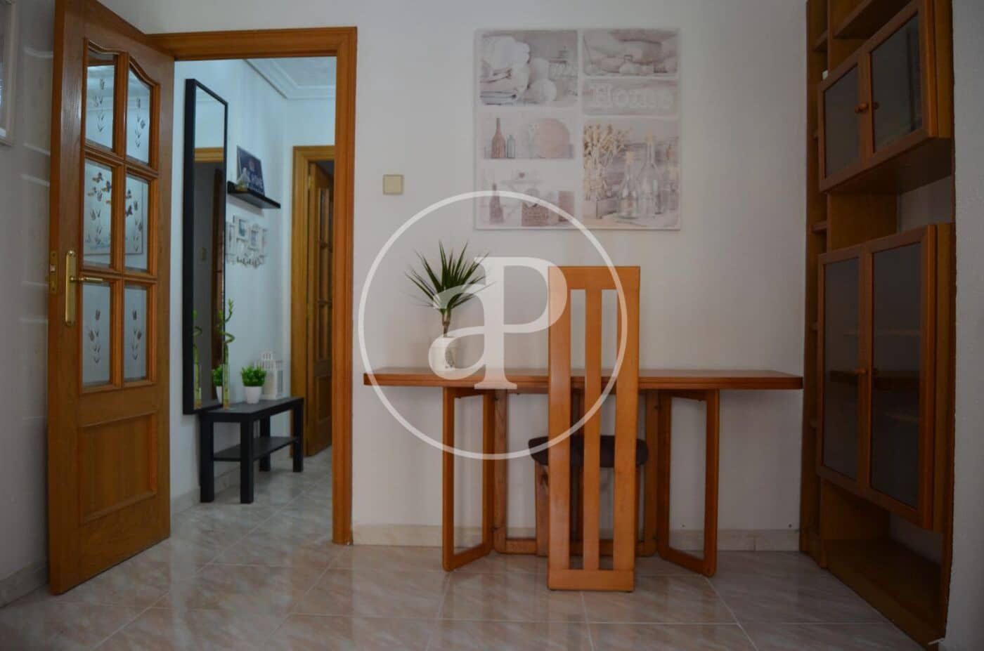 4 soveværelse Lejlighed til leje i Valencia by - € 1.400 (Ref: 9884907)