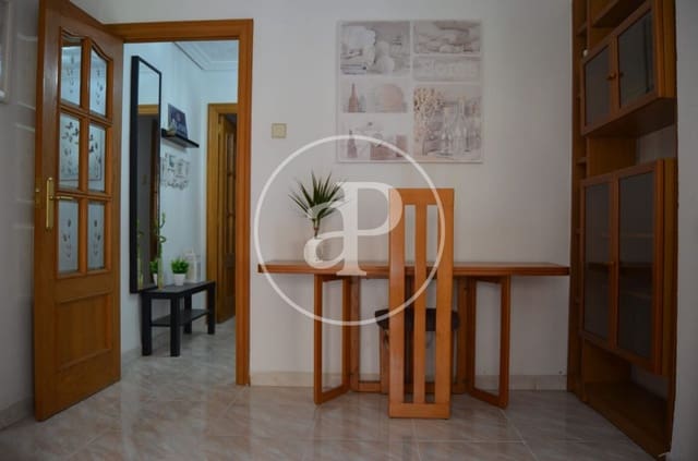 4 soveværelse Lejlighed til leje i Safranar, Valencia by - € 1.400 (Ref: 9884907)