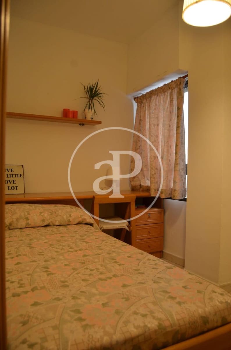 4 soveværelse Lejlighed til leje i Valencia by - € 1.400 (Ref: 9884907)