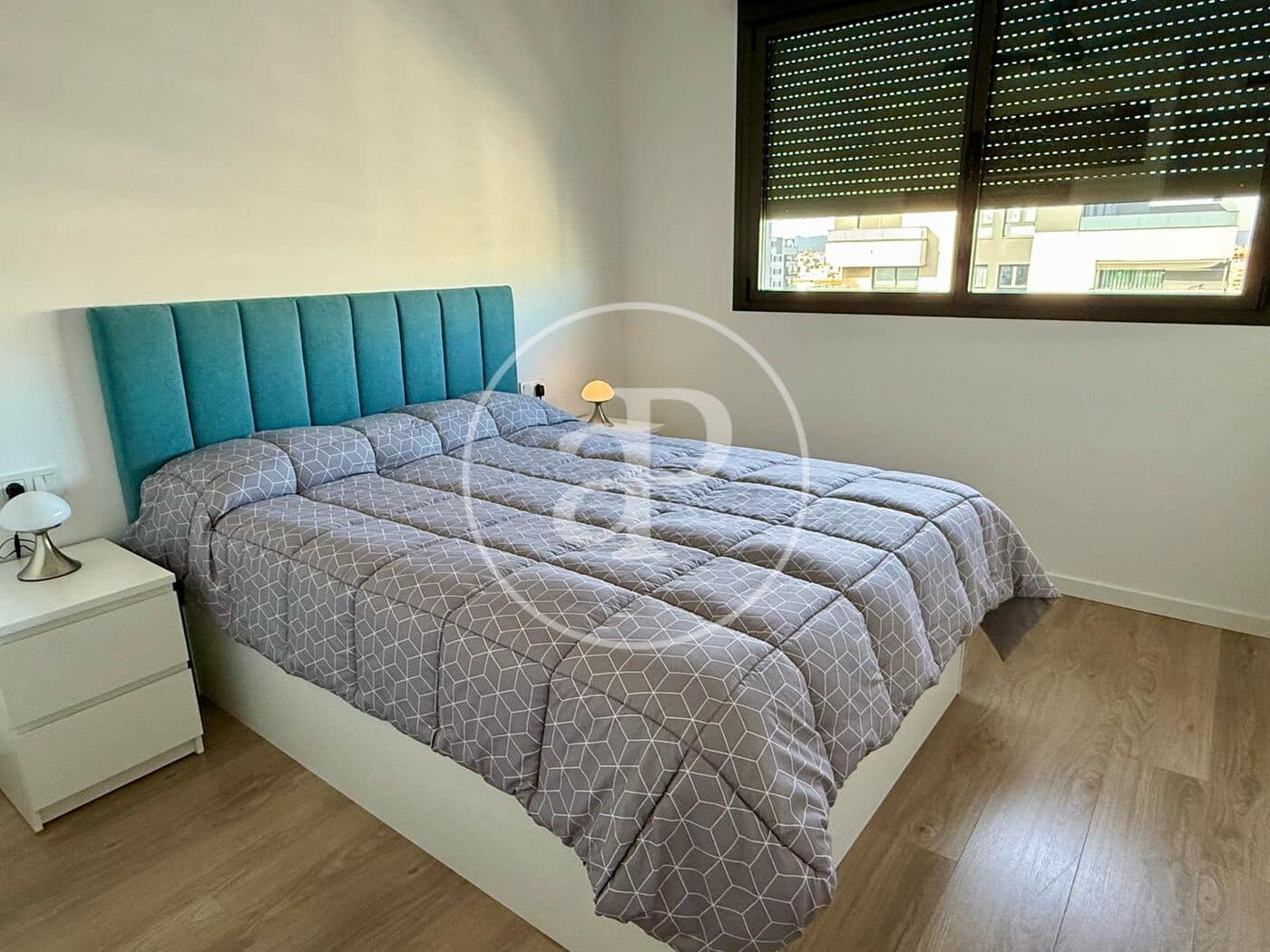 2 soverom Leilighet til leie i Valencia by med svømmebasseng garasje - € 1 975 (Ref: 9890470)