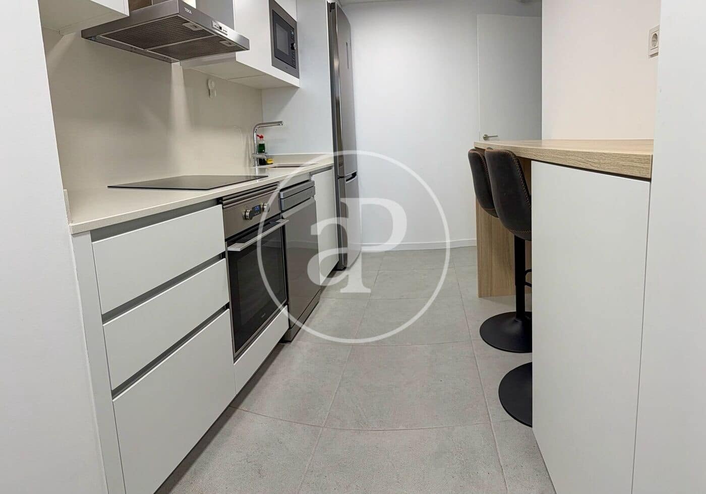2 soverom Leilighet til leie i Valencia by med svømmebasseng garasje - € 1 975 (Ref: 9890470)