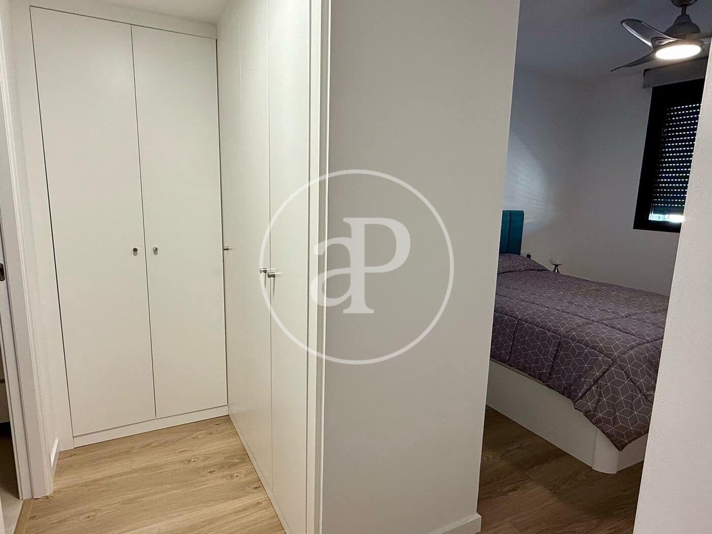 2 soverom Leilighet til leie i Valencia by med svømmebasseng garasje - € 1 975 (Ref: 9890470)