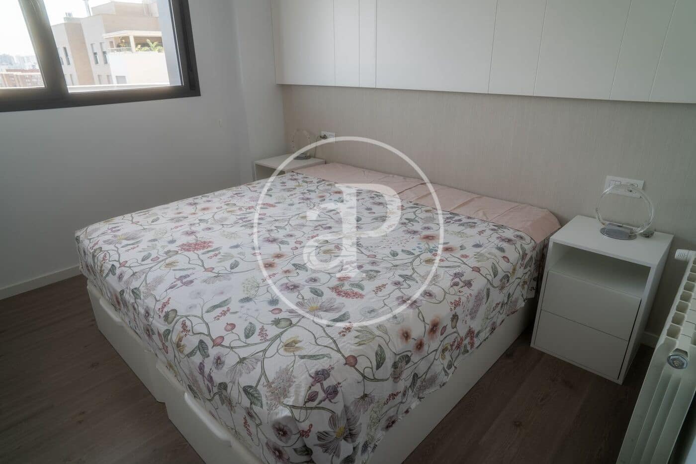 3 slaapkamer Appartement te huur in Valencia stad met zwembad garage - € 3.500 (Ref: 9890471)