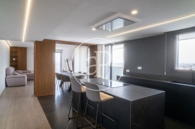 3 slaapkamer Appartement te huur in Ciutat de les Arts i de les Ciencies, Valencia stad met zwembad garage - € 3.500 (Ref: 9890471)