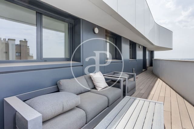 3 bedroom Penthouse for rent in Ciutat de les Arts i de les Ciencies, Valencia city with pool garage - € 3,500 (Ref: 9890471)