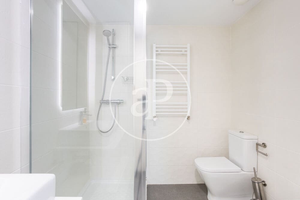 3 bedroom Penthouse for rent in Valencia city with pool garage - € 3,500 (Ref: 9890471)