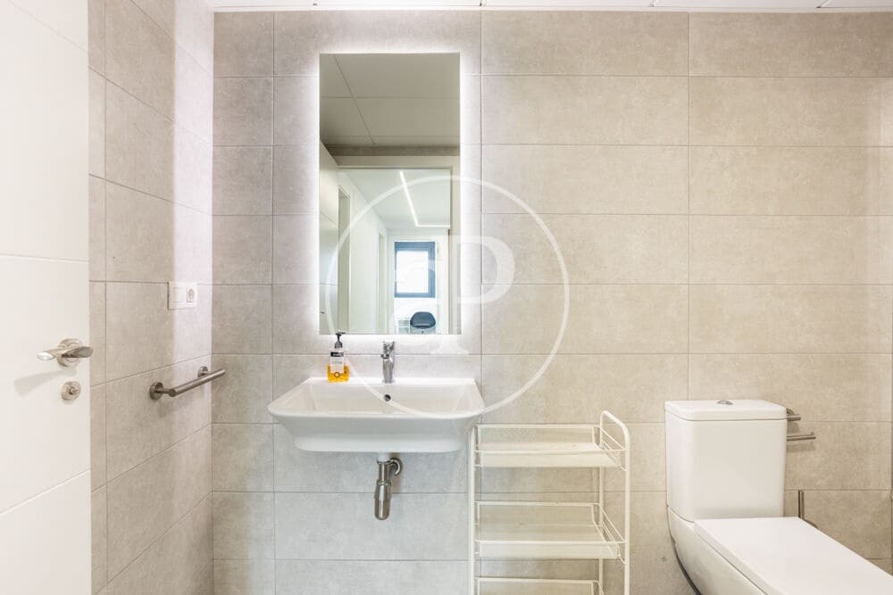 3 bedroom Penthouse for rent in Valencia city with pool garage - € 3,500 (Ref: 9890471)