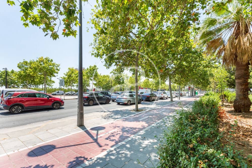 3 bedroom Penthouse for rent in Valencia city with pool garage - € 3,500 (Ref: 9890471)
