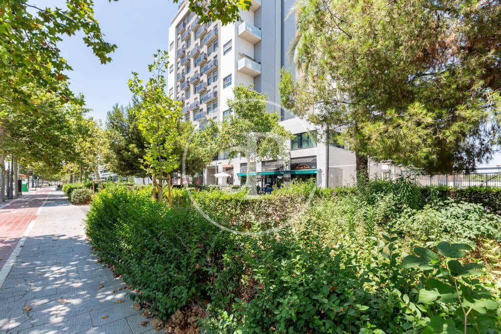 3 bedroom Penthouse for rent in Valencia city with pool garage - € 3,500 (Ref: 9890471)