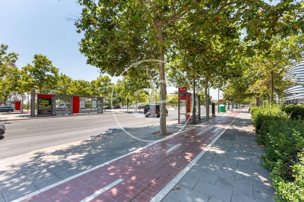 3 bedroom Penthouse for rent in Valencia city with pool garage - € 3,500 (Ref: 9890471)