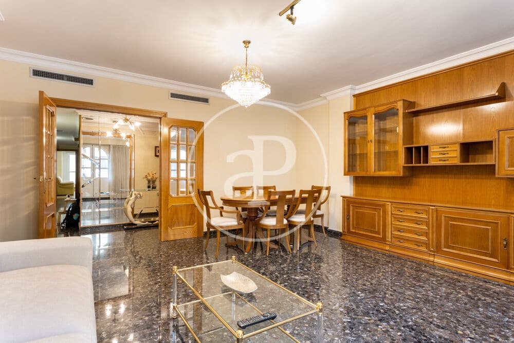 4 camera da letto Appartamento da affittare in Burjassot con garage - 1.800 € (Rif: 9890472)