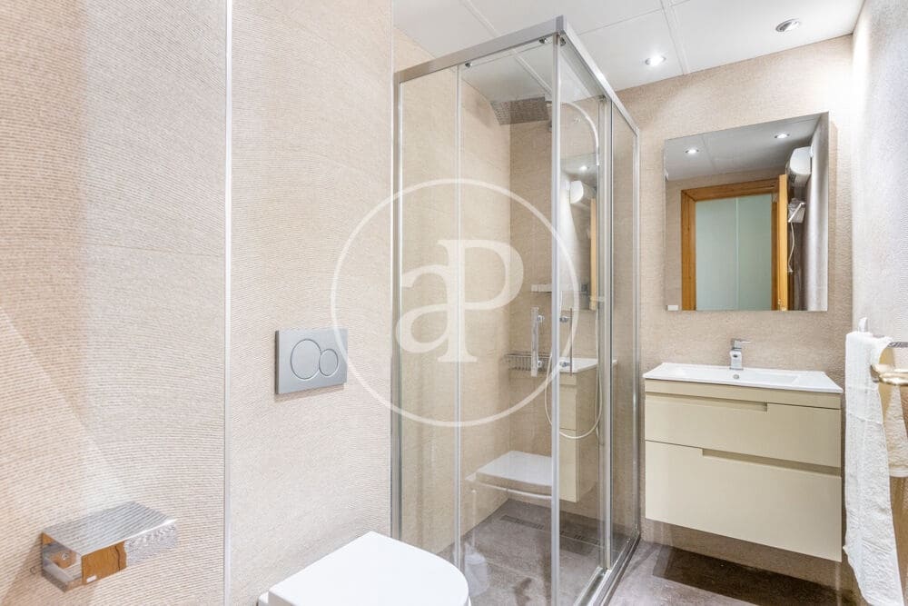 4 camera da letto Appartamento da affittare in Burjassot con garage - 1.800 € (Rif: 9890472)