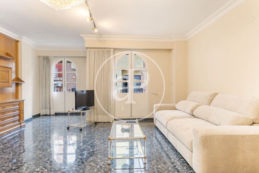 4 camera da letto Appartamento da affittare in Burjassot con garage - 1.800 € (Rif: 9890472)