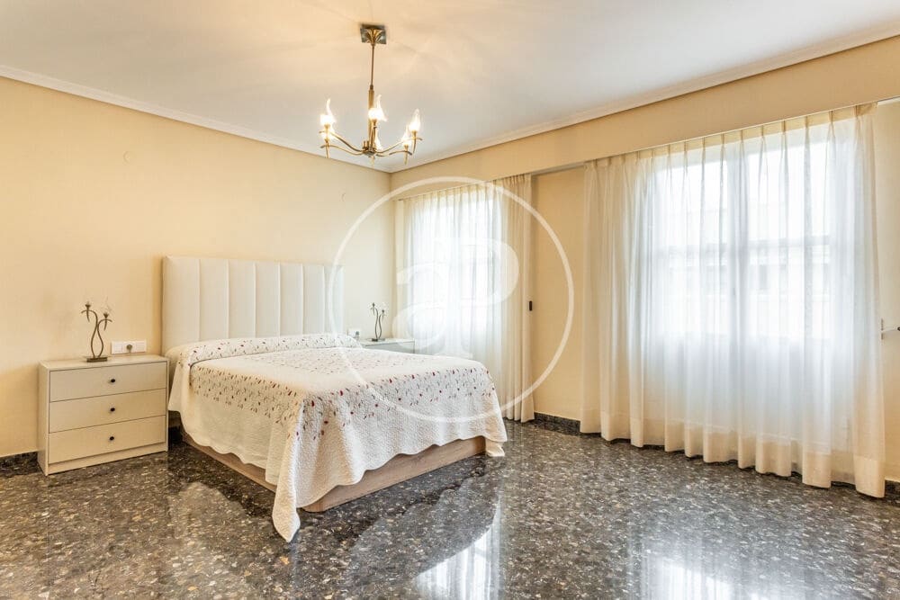 4 camera da letto Appartamento da affittare in Burjassot con garage - 1.800 € (Rif: 9890472)