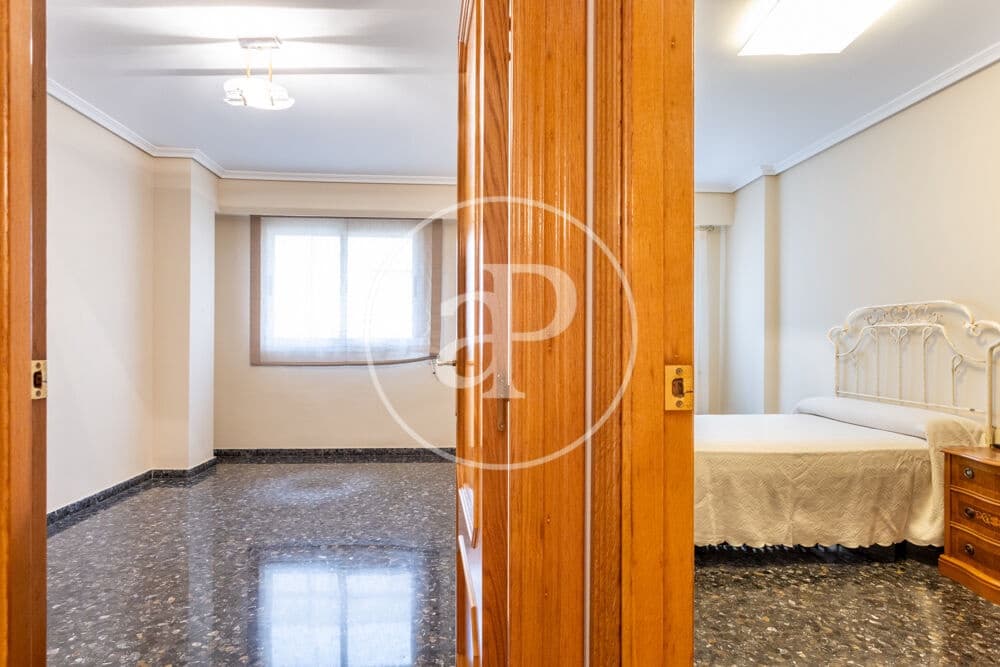4 camera da letto Appartamento da affittare in Burjassot con garage - 1.800 € (Rif: 9890472)