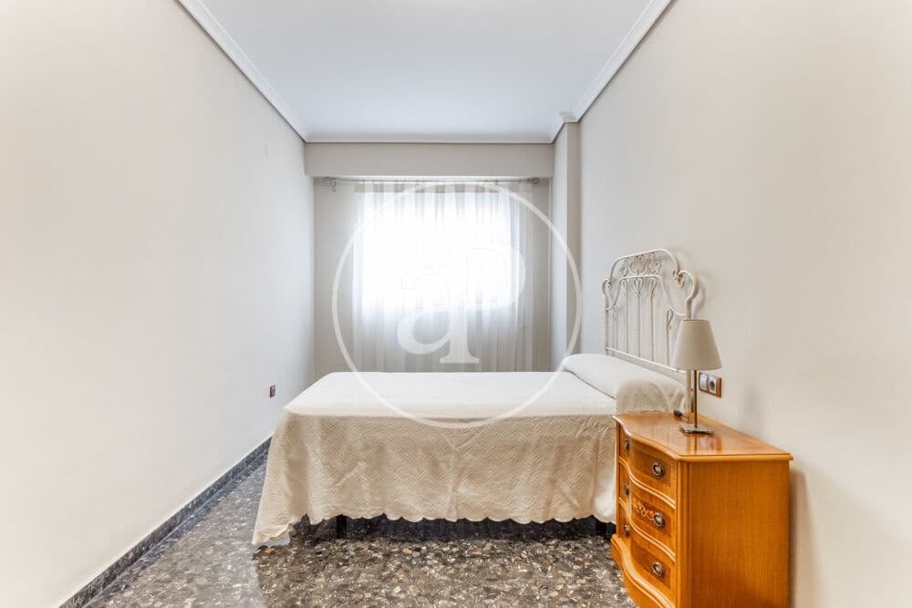 4 camera da letto Appartamento da affittare in Burjassot con garage - 1.800 € (Rif: 9890472)