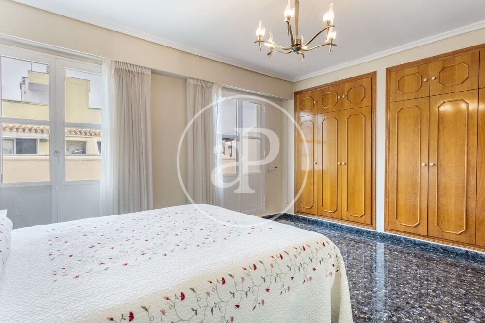 4 camera da letto Appartamento da affittare in Burjassot con garage - 1.800 € (Rif: 9890472)