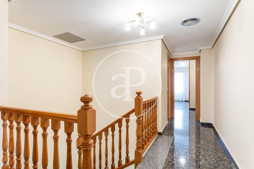 4 camera da letto Appartamento da affittare in Burjassot con garage - 1.800 € (Rif: 9890472)